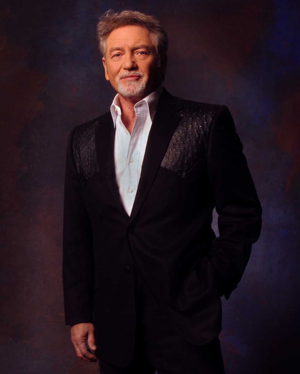 photo of Larry Gatlin